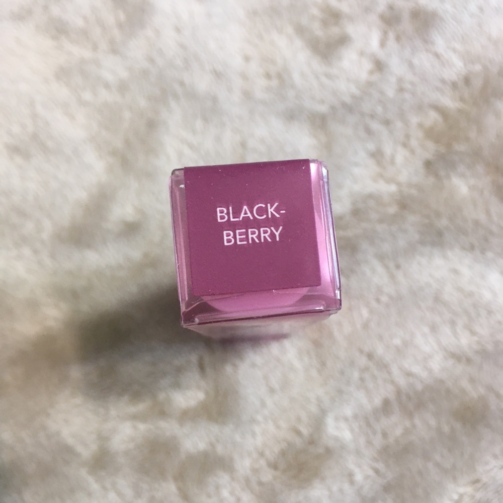 Lime Crime Plushies Soft Matte Liquid Lipstick in Blackberry BNIB - Picture 3 of 12